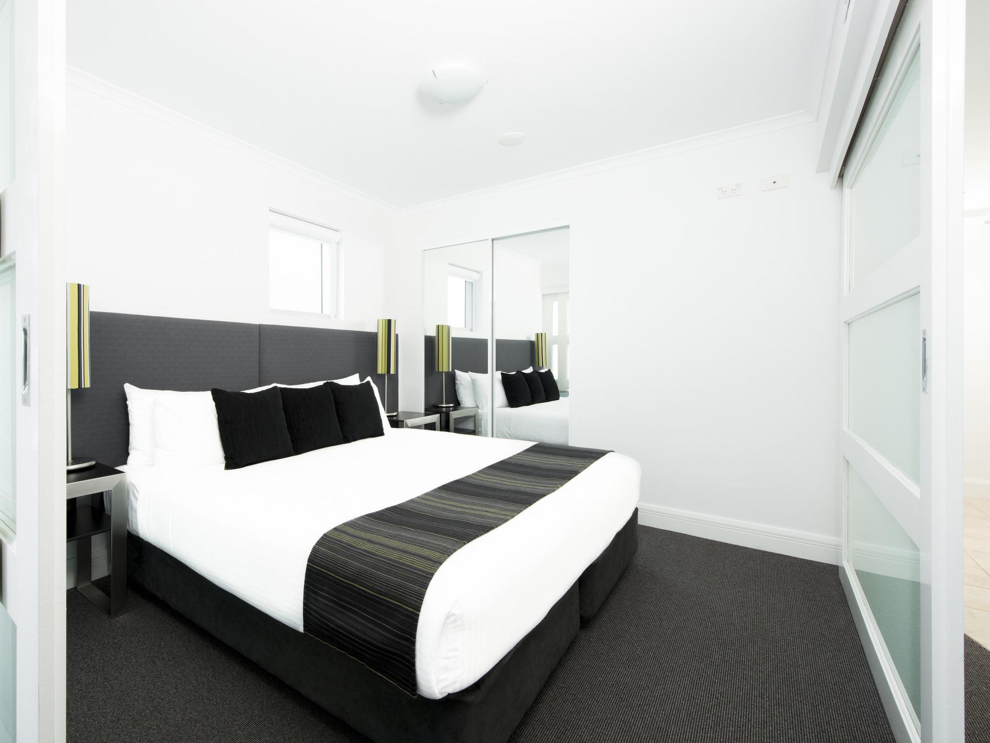 Mantra On Kent Aparthotel Sydney Exterior photo