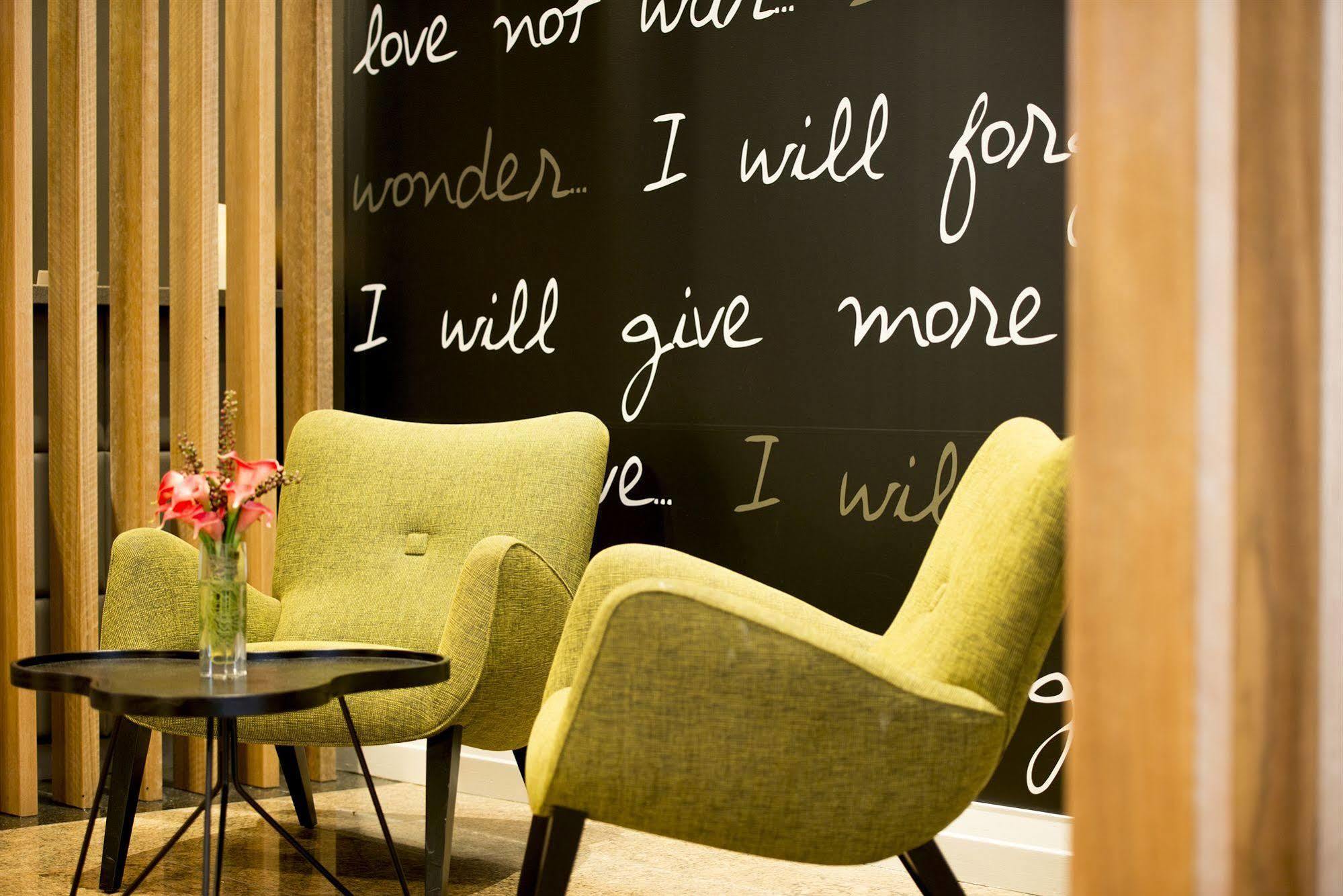 Mantra On Kent Aparthotel Sydney Exterior photo