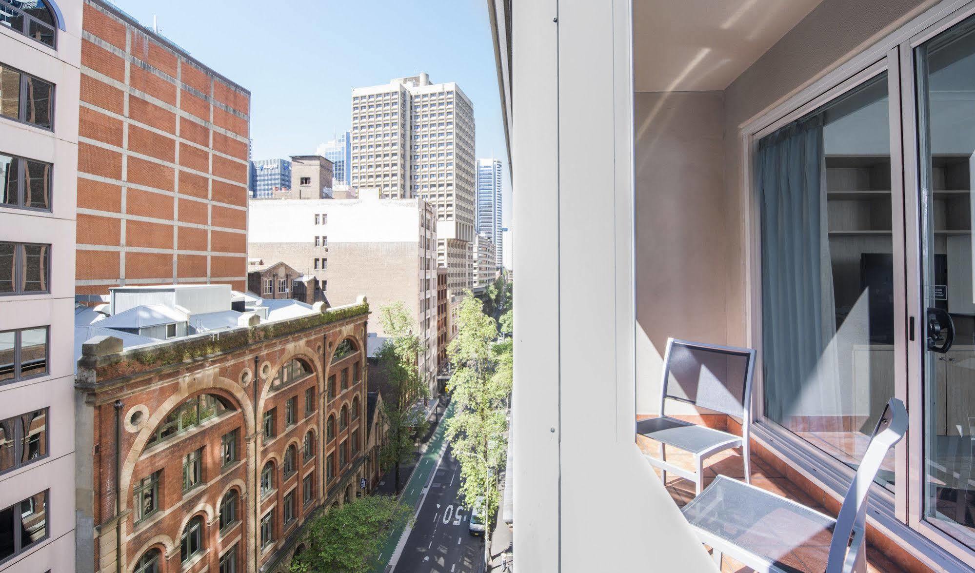 Mantra On Kent Aparthotel Sydney Exterior photo